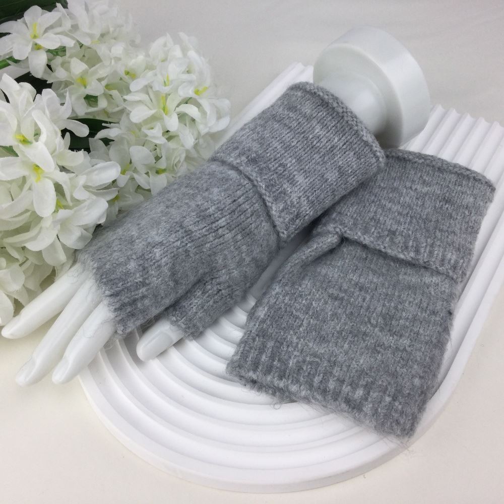 Rhonda Fingerless Gloves Grey - Sugarplum Boutique
