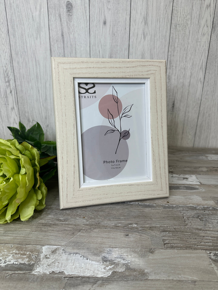 Cream Wood Grain Photo Frame 5x7 - Sugarplum Boutique