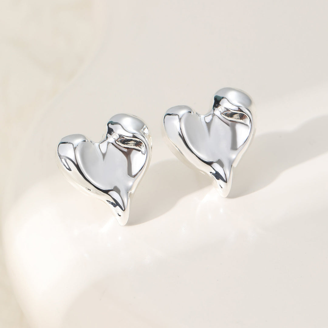 Lottie Silver Heart Stud Earrings - Sugarplum Boutique