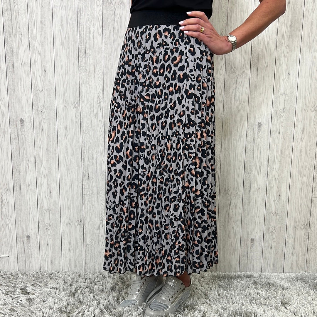 Made In Italy Ava Light Grey Pleated Animal Print Skirt - Sugarplum Boutique