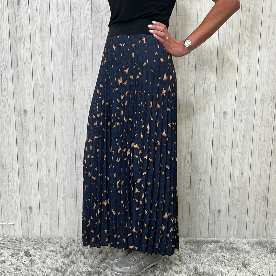 Made In Italy Ava Navy Blue Animal Print Pleated Skirt - Sugarplum Boutique