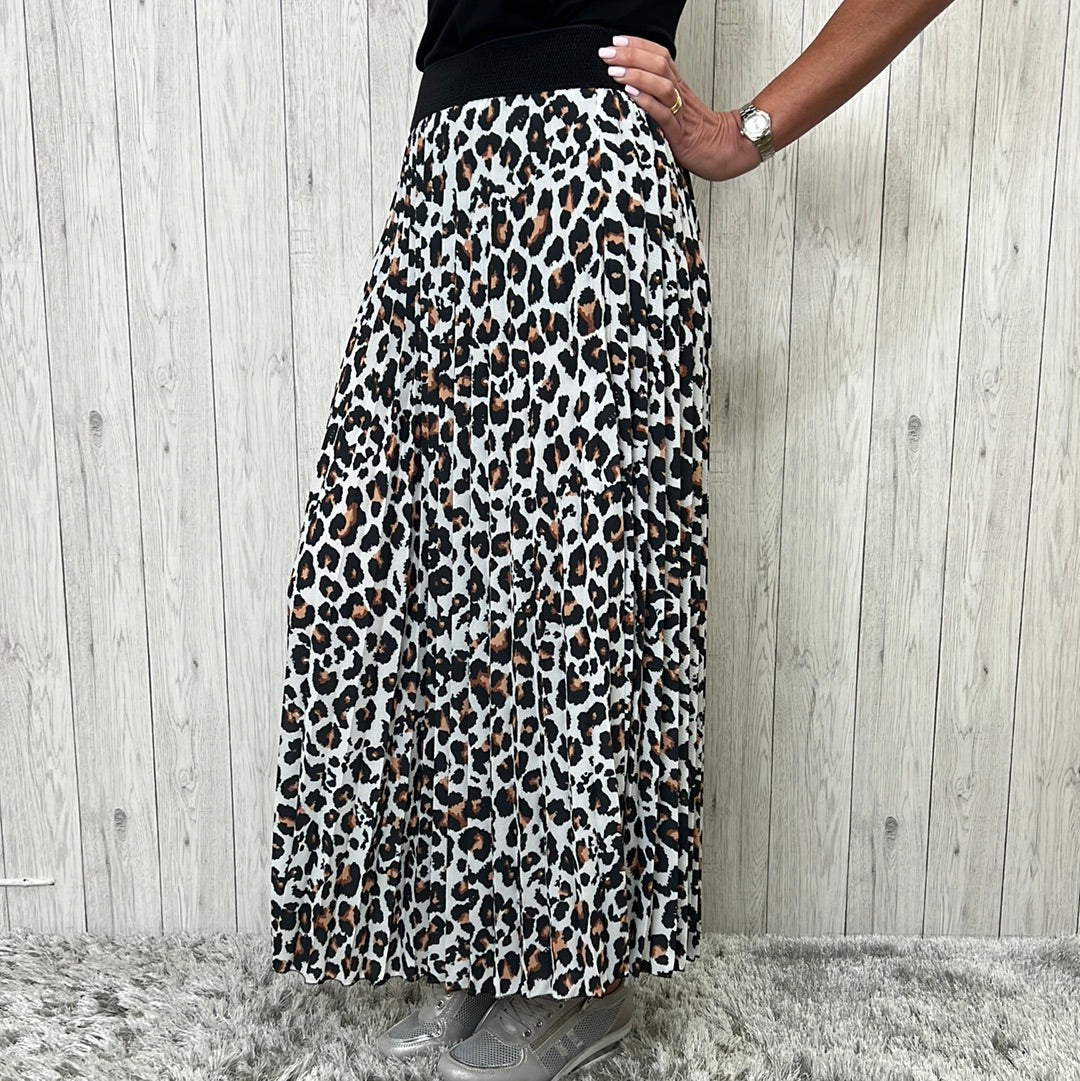 Made In Italy Ava White Pleated Animal Print Skirt - Sugarplum Boutique