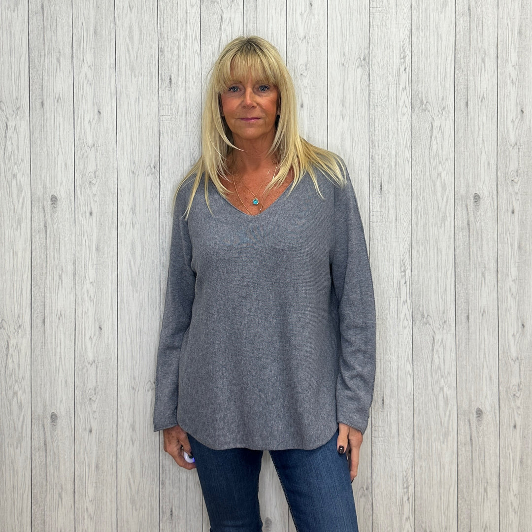 Made in Italy Vienna V Neck Jumper Seamed Arm Grey - Sugarplum Boutique
