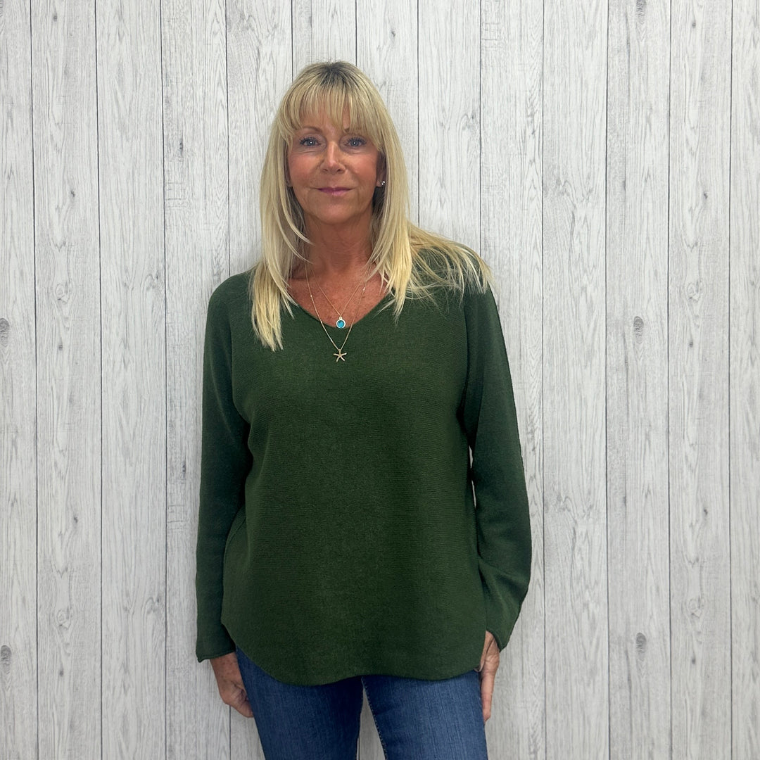 Made In Italy Vienna V Neck Jumper Seamed Arm Khaki Green - Sugarplum Boutique