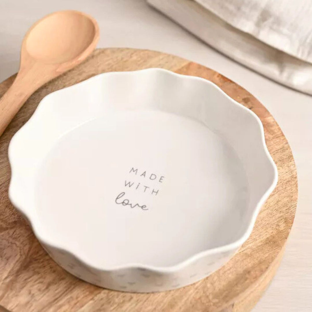 Scalloped Ceramic Pie Dish Made With Love – Sugarplum Boutique Home