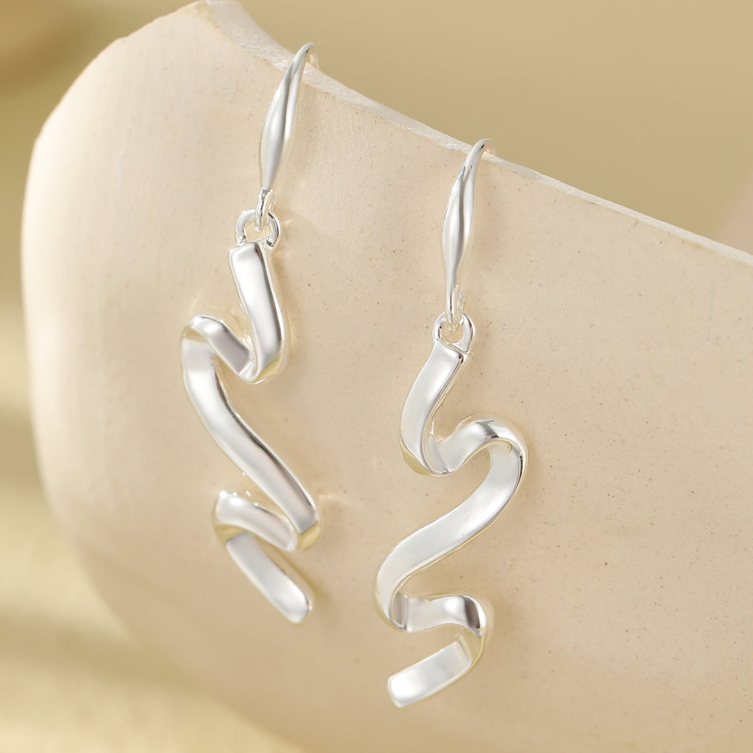 Shelton Squiggle Silver Drop Earrings - Sugarplum Boutique