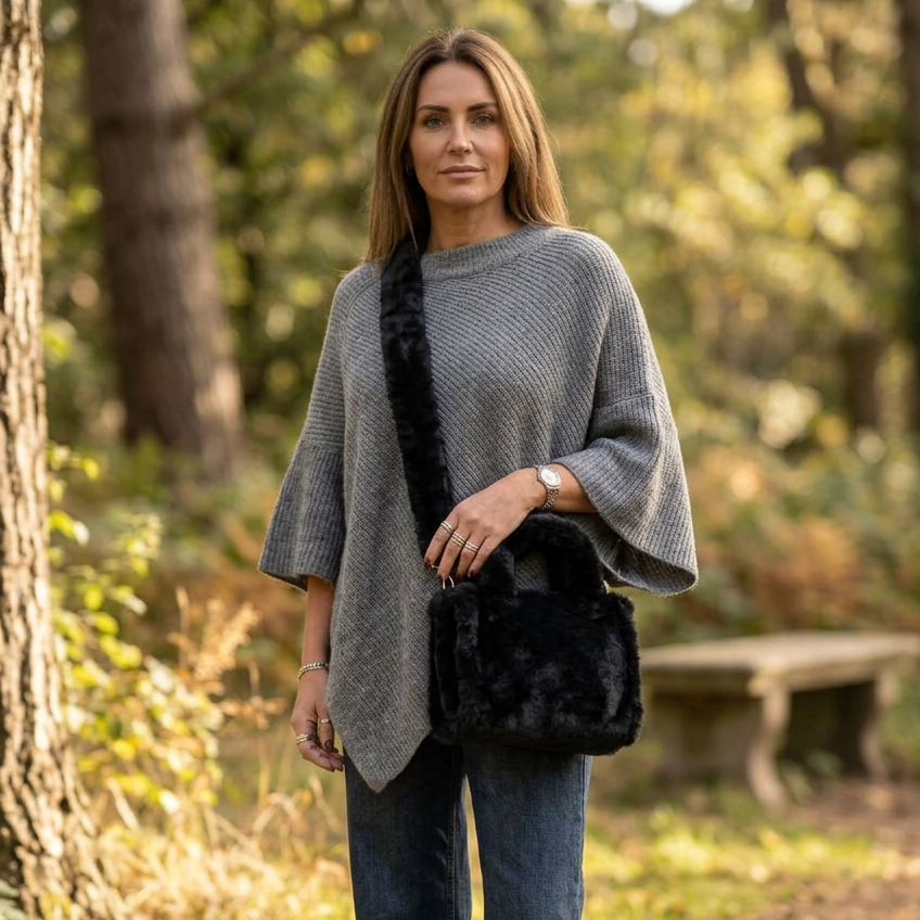 Sophia Black Faux Fur Handbag - Sugarplum Boutique 