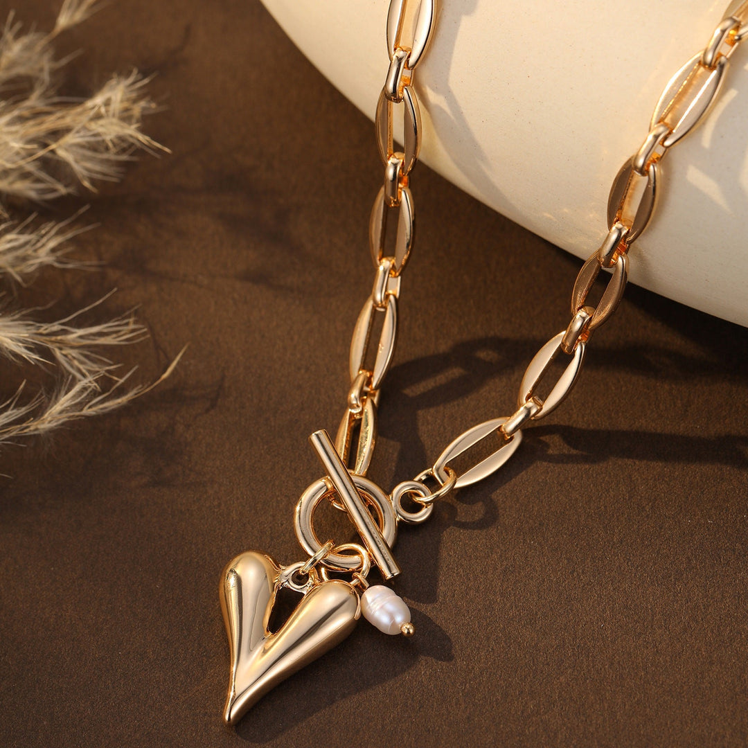 Tracy T Bar Gold Chain Link Heart Short Necklace - Sugarplum Boutique