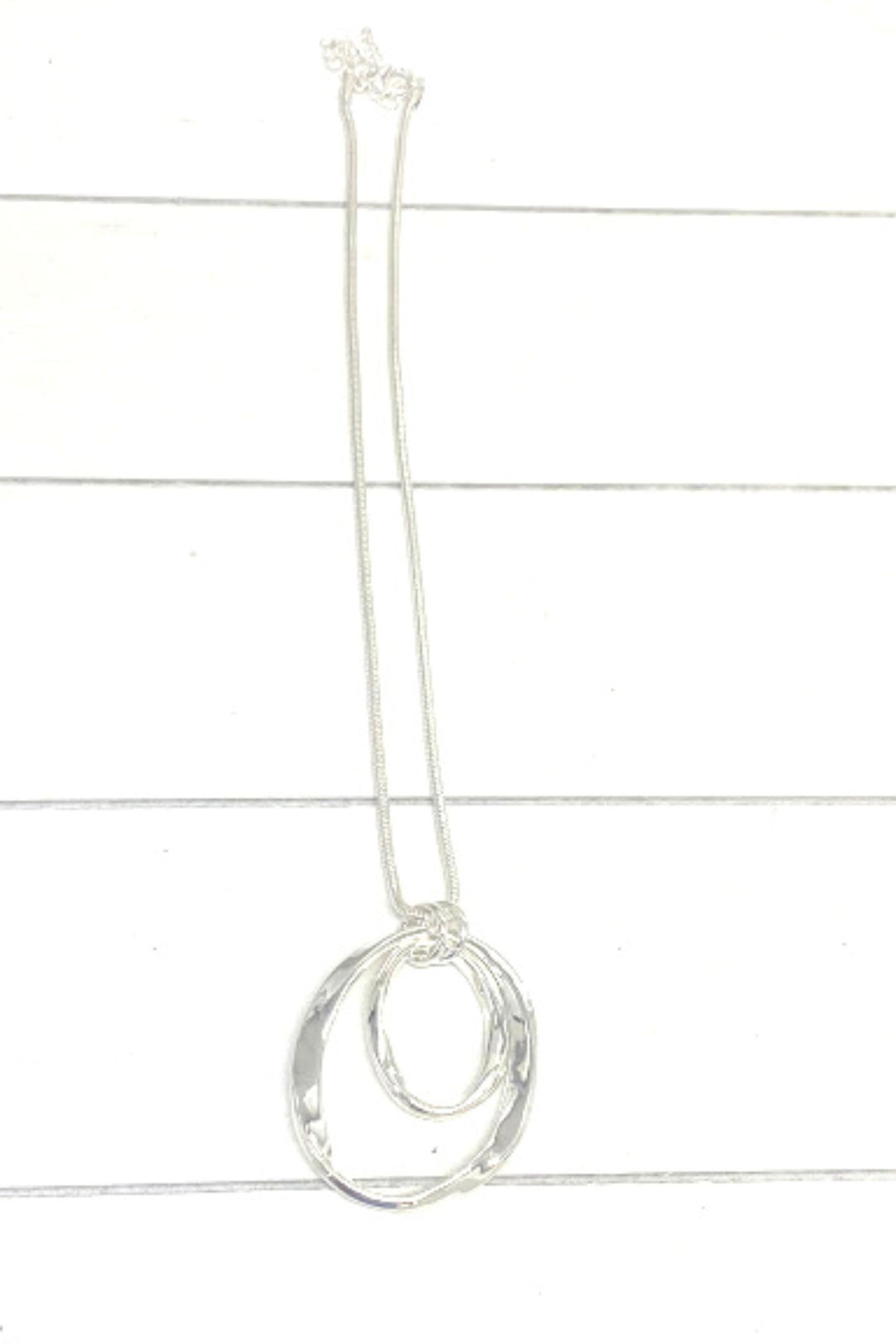 Ovals Short Necklace Silver- Sugarplum Boutique